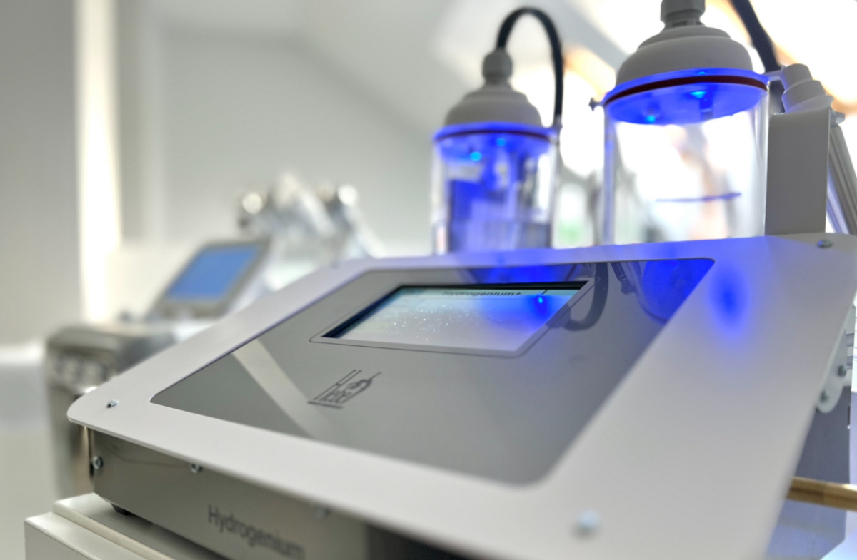 Discover the latest updates to Face Taping, Chemical Peels, and HydraFacial lessons in our Online Beauty Academy. Stay current and keep learning with us.